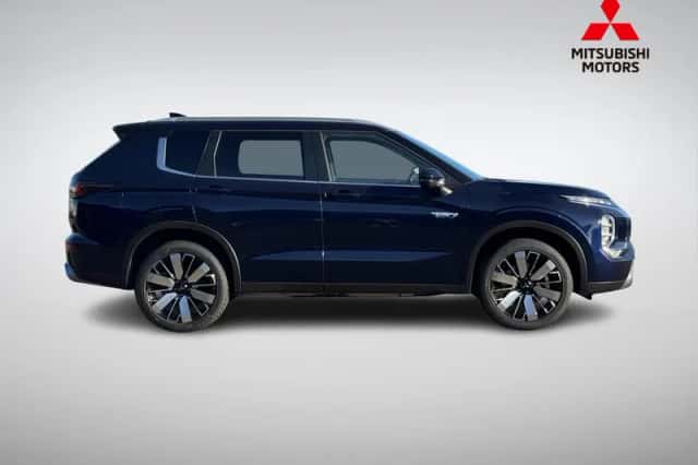 Mitsubishi Outlander (2026) thumbnail 3