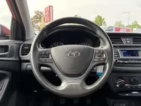 Hyundai i20 (2016) thumbnail 19