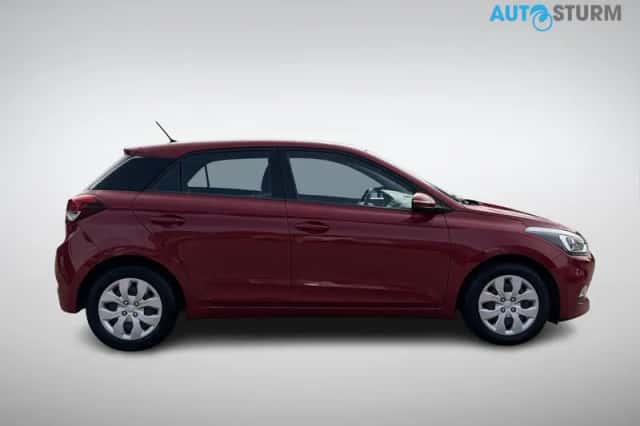 Hyundai i20 (2016) thumbnail 3