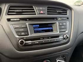 Hyundai i20 (2016) thumbnail 22