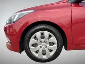 Hyundai i20 (2016) thumbnail 8