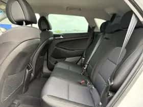 Hyundai Tucson (2018) thumbnail 11