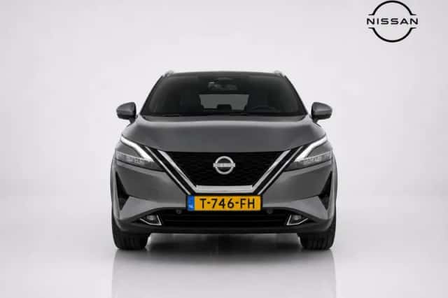 Nissan Qashqai (2023) thumbnail 2