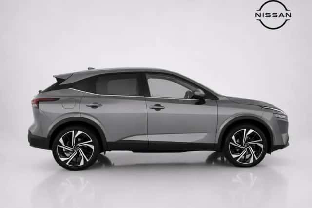 Nissan Qashqai (2023) thumbnail 3