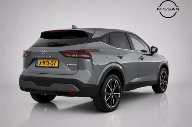 Nissan Qashqai (2023) thumbnail 4