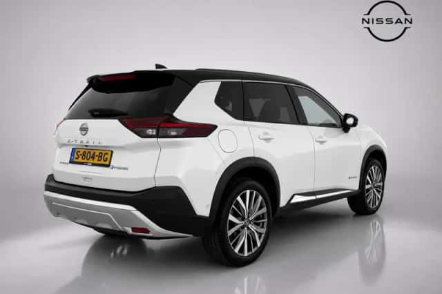 Nissan X-Trail (2023) thumbnail 3