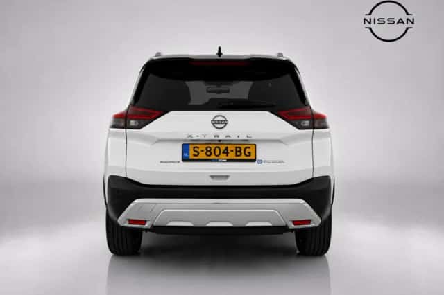 Nissan X-Trail (2023) thumbnail 4