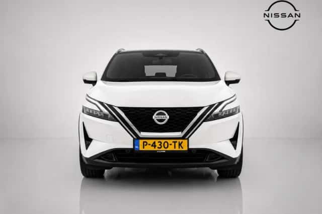 Nissan Qashqai (2022) thumbnail 2