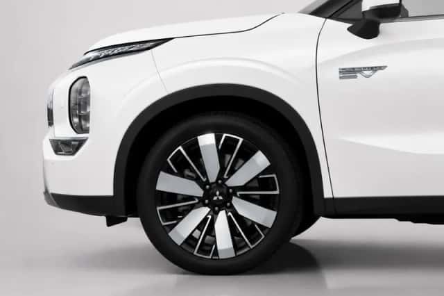 Mitsubishi Outlander (2026) thumbnail 6