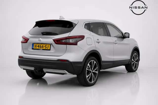 Nissan Qashqai (2020) thumbnail 3