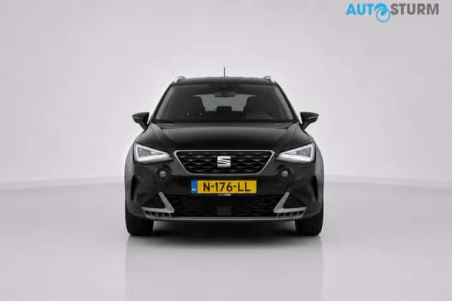 SEAT Arona (2021) thumbnail 2