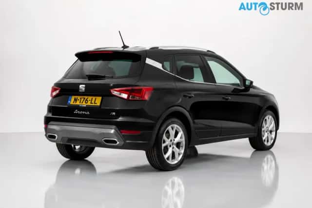 SEAT Arona (2021) thumbnail 3