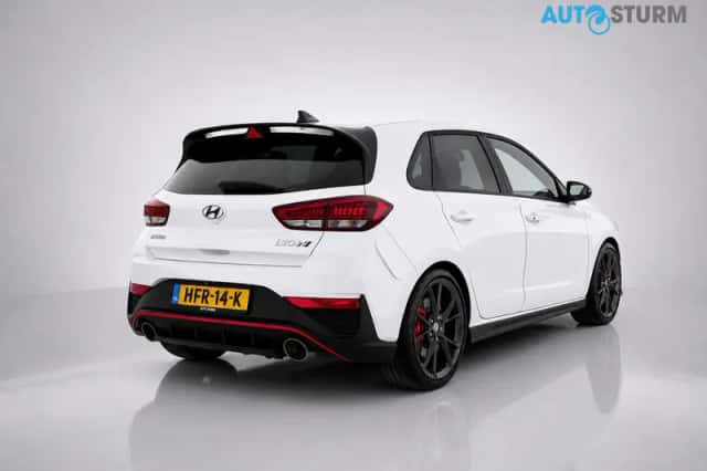 Hyundai i30 (2021) thumbnail 3