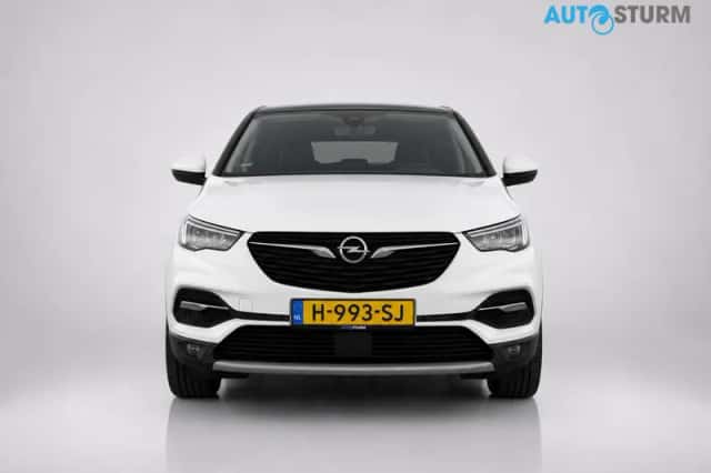Opel Grandland X (2020) thumbnail 2