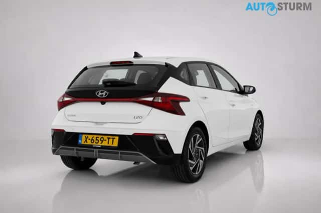 Hyundai i20 (2024) thumbnail 3