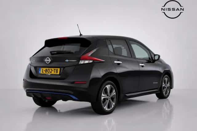 Nissan Leaf (2021) thumbnail 3