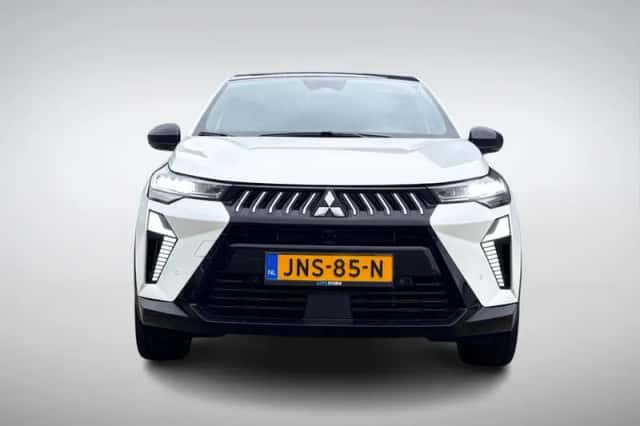Mitsubishi Grandis (2025) thumbnail 2
