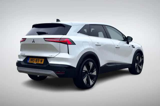 Mitsubishi Grandis (2025) thumbnail 5