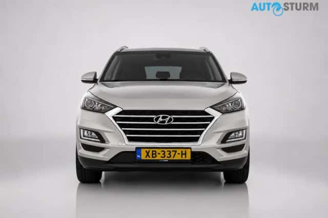 Hyundai Tucson (2019) thumbnail 2