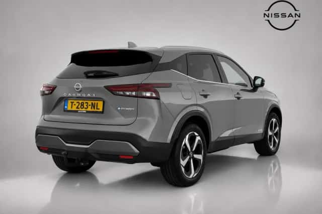 Nissan Qashqai (2023) thumbnail 3