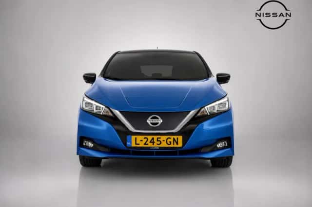 Nissan Leaf (2021) thumbnail 2
