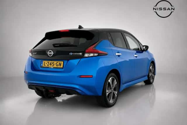 Nissan Leaf (2021) thumbnail 3