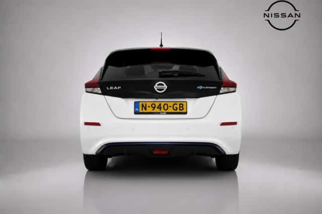 Nissan Leaf (2021) thumbnail 4