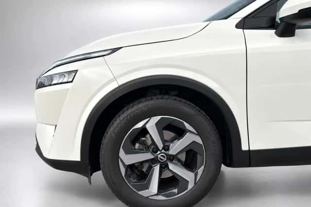 Nissan Qashqai (2023) thumbnail 6