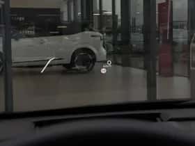 Nissan Ariya (2024) thumbnail 23