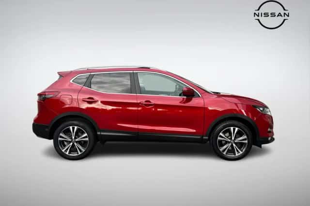 Nissan Qashqai (2018) thumbnail 3