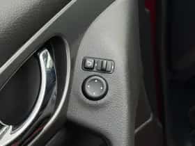 Nissan Qashqai (2018) thumbnail 23