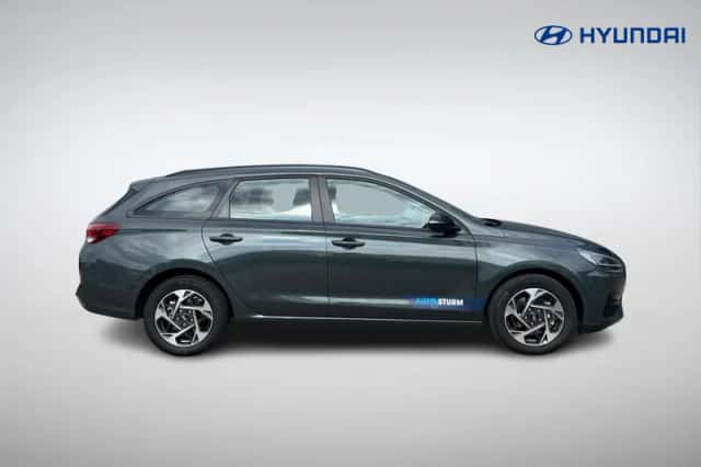 Hyundai i30 (2025) thumbnail 3