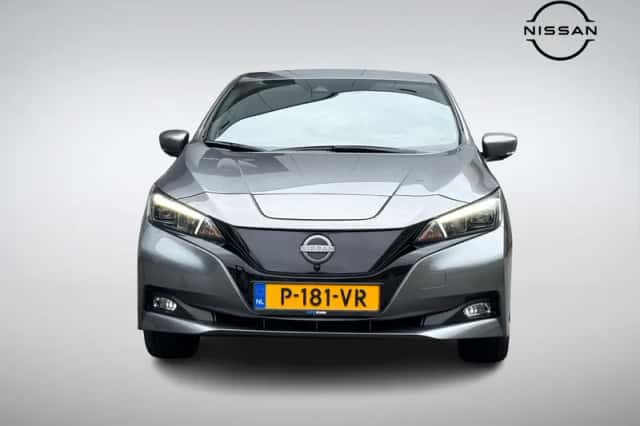 Nissan Leaf (2022) thumbnail 2