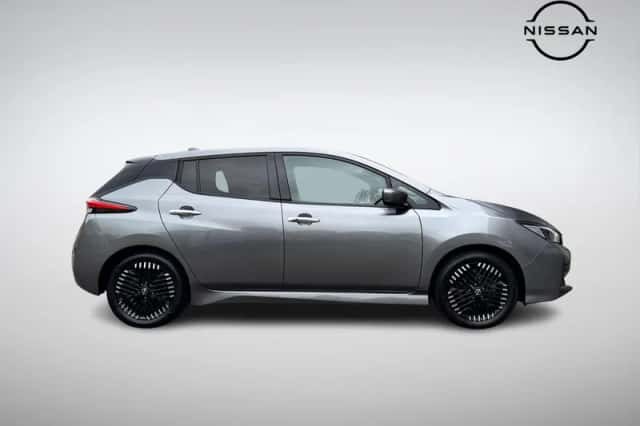 Nissan Leaf (2022) thumbnail 3