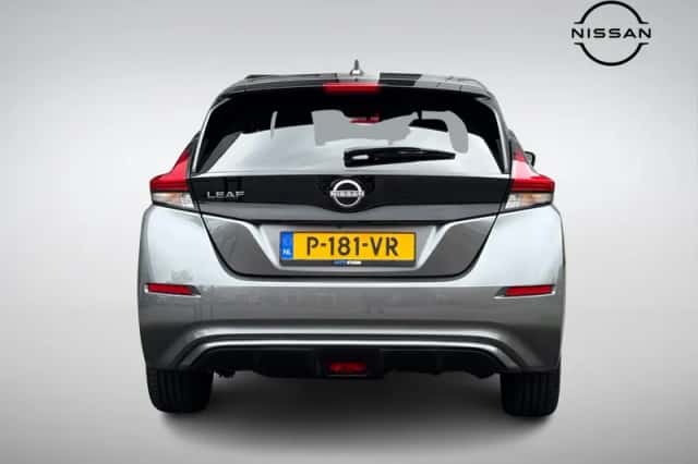 Nissan Leaf (2022) thumbnail 5