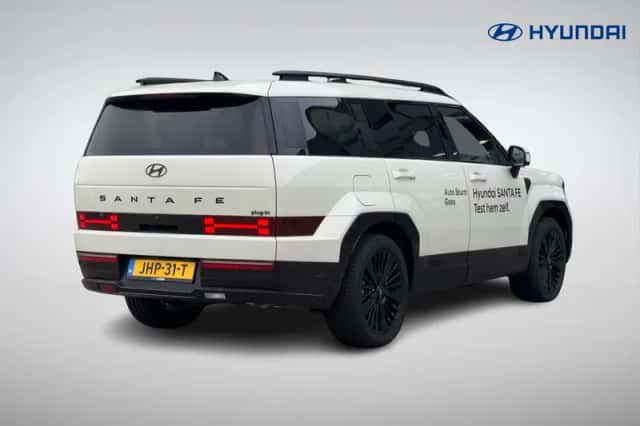 Hyundai Santa Fe (2025) thumbnail 4