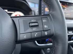 Nissan Qashqai (2023) thumbnail 16