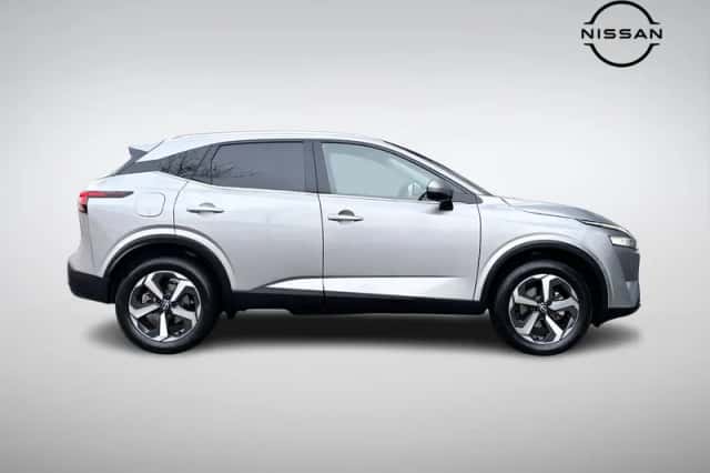 Nissan Qashqai (2023) thumbnail 3