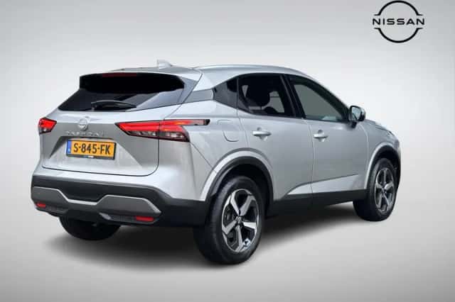 Nissan Qashqai (2023) thumbnail 4