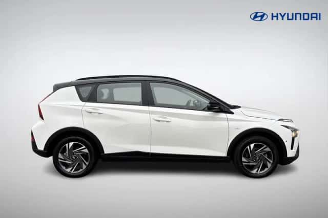 Hyundai Bayon (2024) thumbnail 3