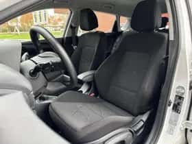 Hyundai Bayon (2024) thumbnail 9