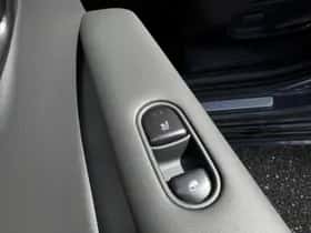 Hyundai Ioniq 5 (2025) thumbnail 24