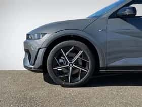 Hyundai Ioniq 5 (2025) thumbnail 8