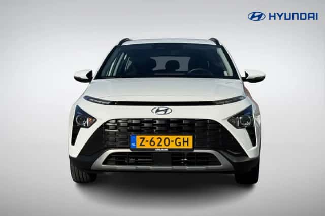 Hyundai Bayon (2024) thumbnail 2
