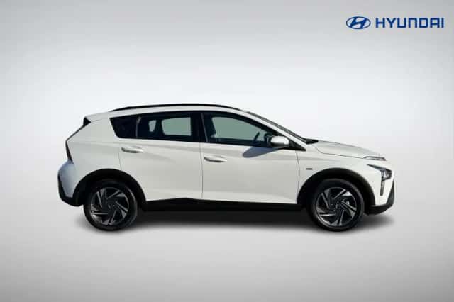 Hyundai Bayon (2024) thumbnail 3
