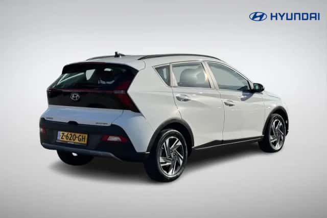 Hyundai Bayon (2024) thumbnail 4