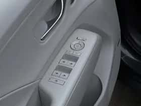 Hyundai Kona (2024) thumbnail 25
