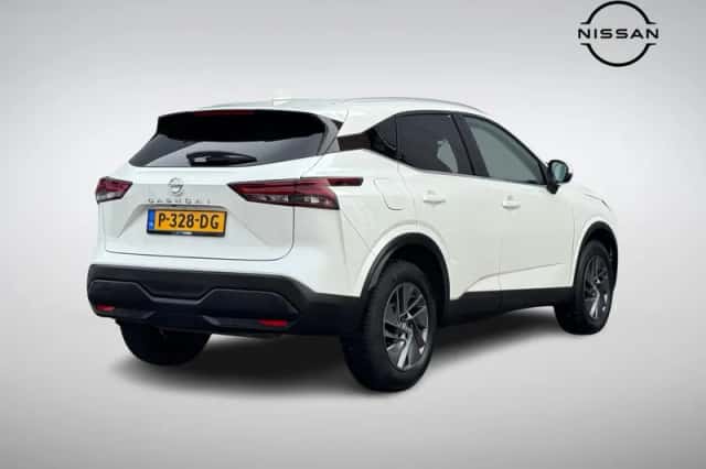 Nissan Qashqai (2022) thumbnail 4