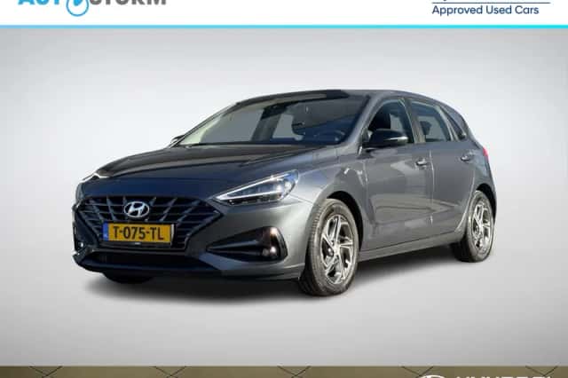 Hyundai i30 (2023) thumbnail 1