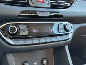 Hyundai i30 (2023) thumbnail 21